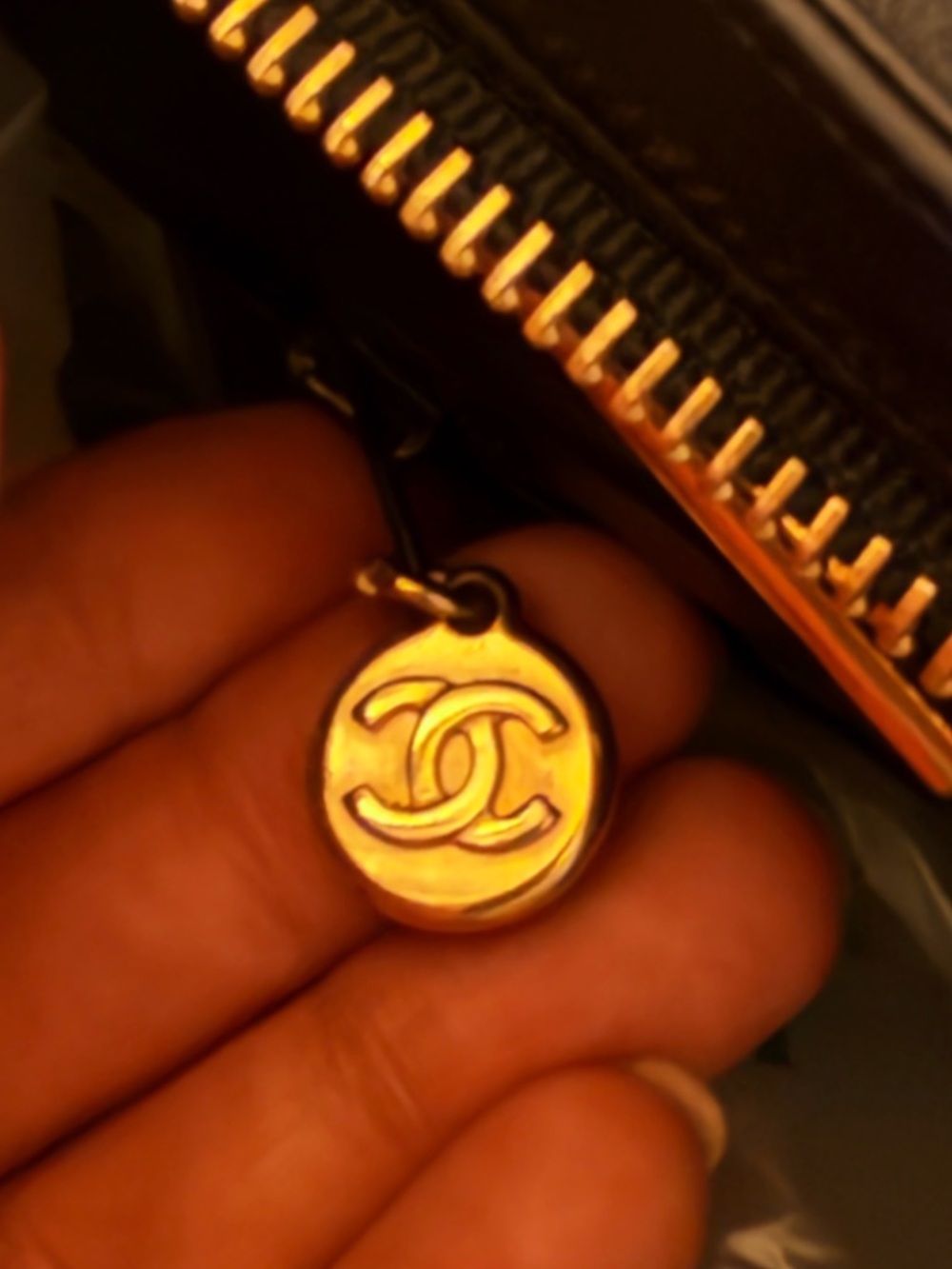 XL Vintage CHANEL Black Quilted Leather Tote with Gold Chain and CC Charm - Picture 7 of 17